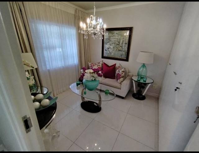 3 BEDROOM APARTMENT FOR SALE IN NEW TOWN CENTRE